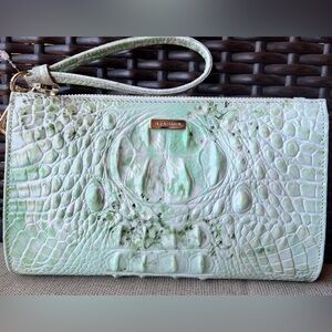 NWT Brahmin Daisy Clutch/Wristlet